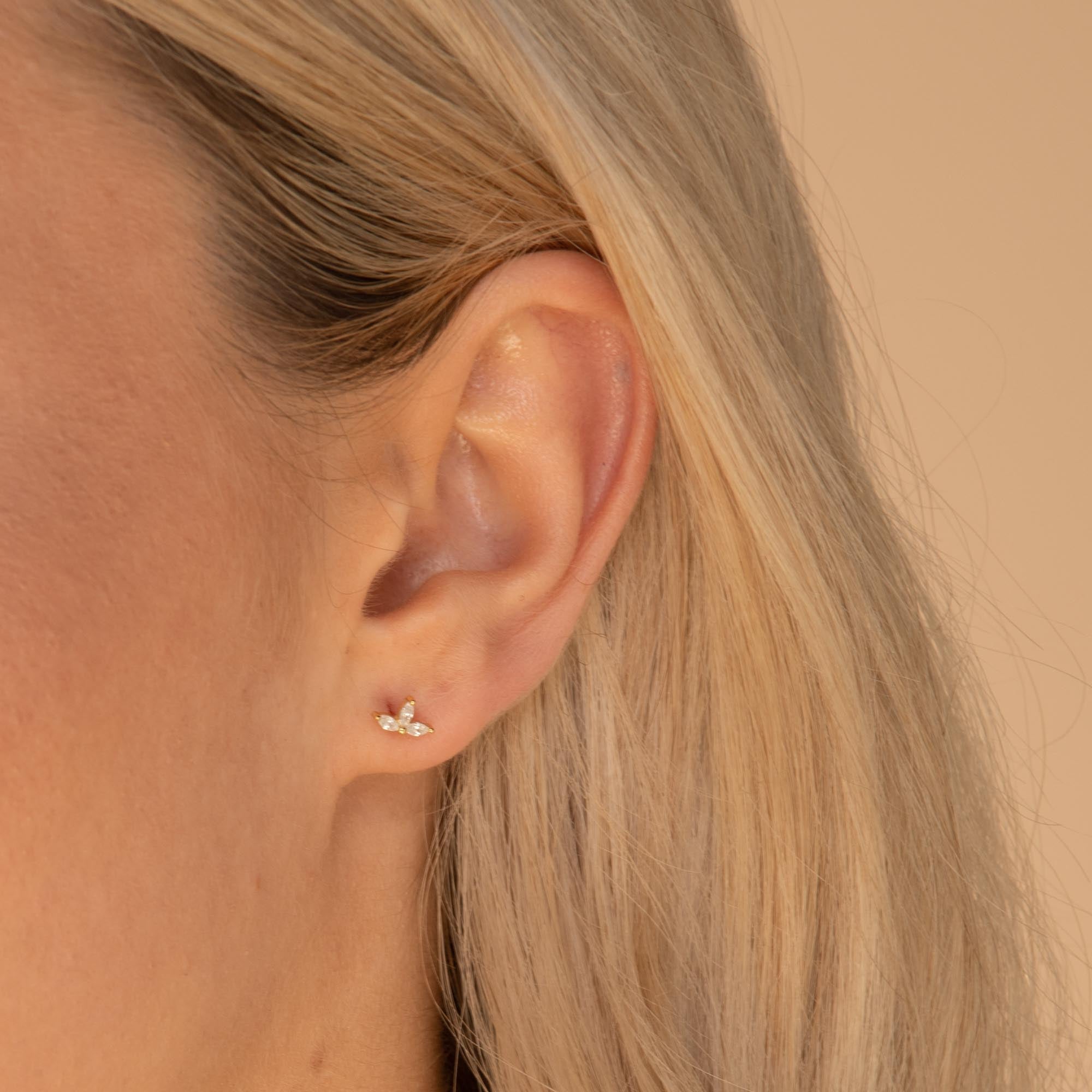 Oasis Lotus Sapphire Earrings Silver